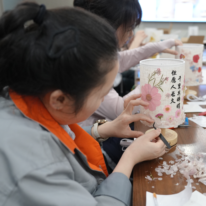 1763624261780682.png 关注女工,送艺术课辅导系列.png